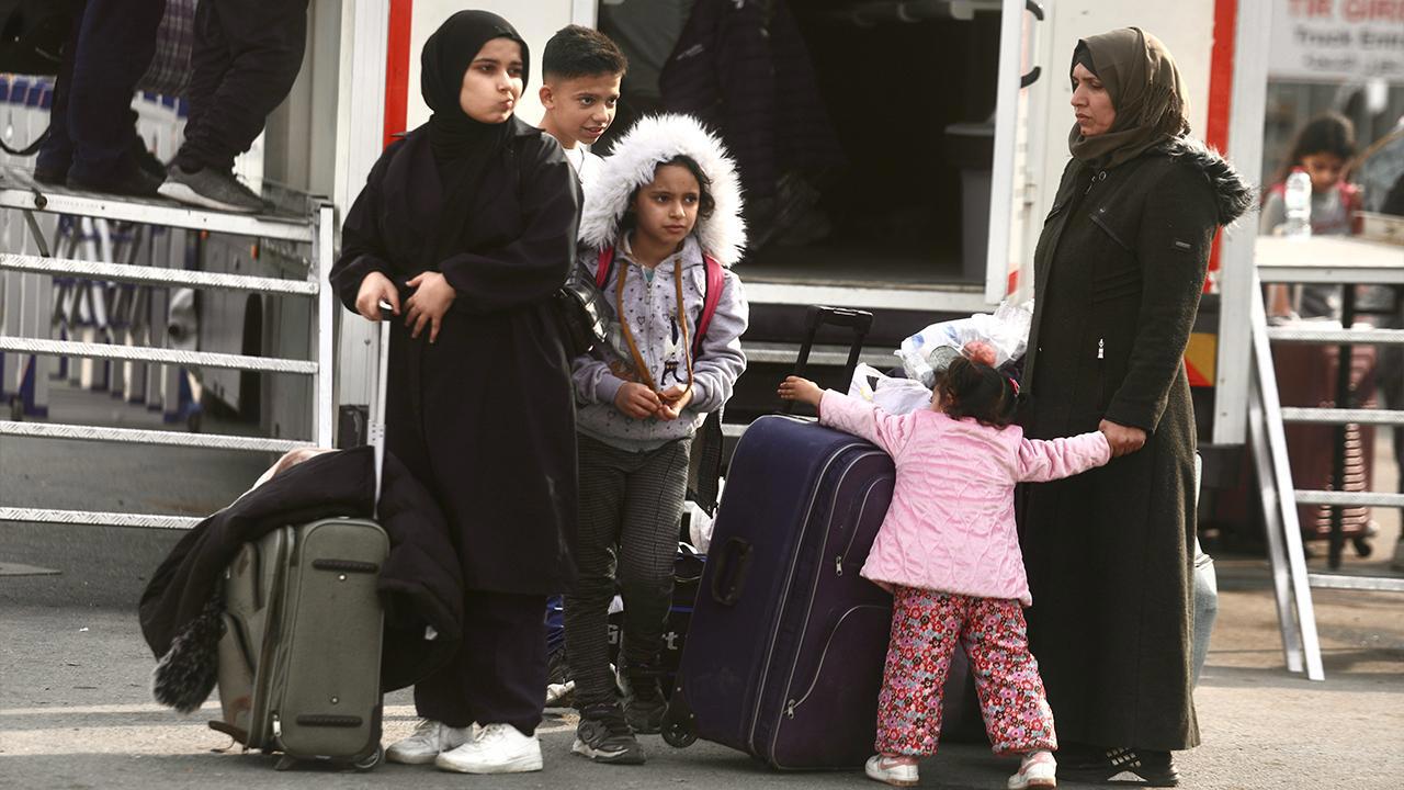 Elcemal Ailesi, Suriye'ye Yeniden Dönüş Yolculuğunu Tamamladı