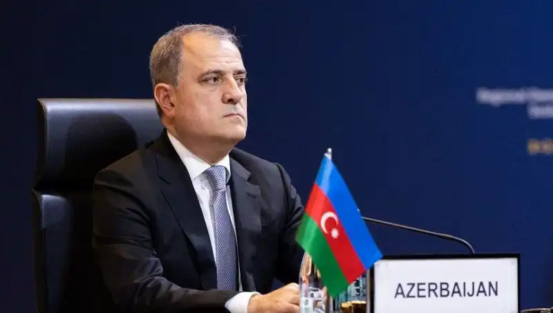 Azerbaycan ve Ermenistan Tarihi Anlaşma ile Barışa Bir Adım Daha Yaklaştı