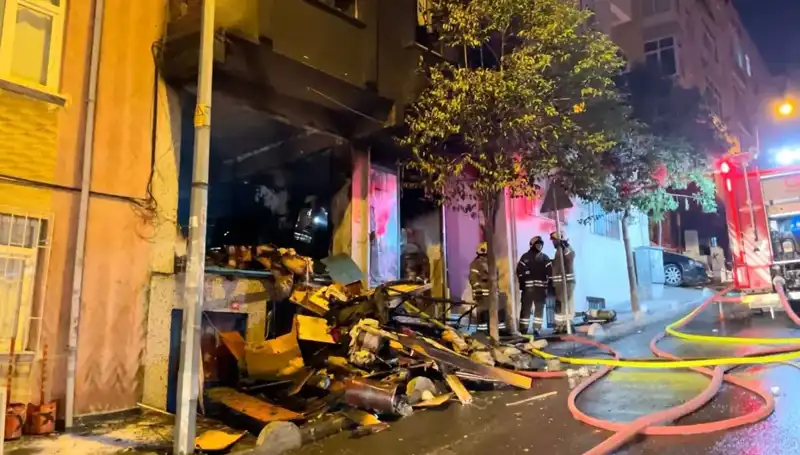 Bağcılar'da Yangın Paniği: Beş Katlı Binada Neler Oldu?