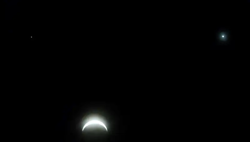 Nadir Astrofizik Olayı: Venüs, Satürn ve Ay Aynı Gökyüzünde Buluşuyor