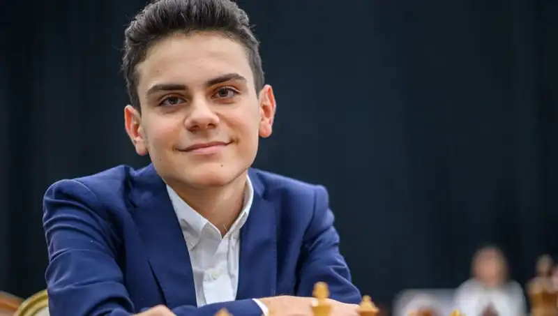 16 Yaşında Tarih Yazdı: Dünya Şampiyonunu Yenen İlk Türk Genç Sporcu