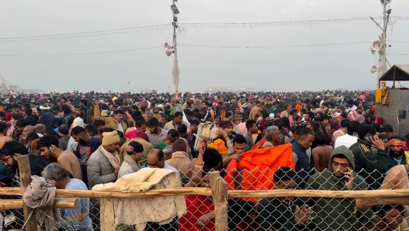 Hindistan'da Dini Festivalde Izdırap ve İzdiham: Altı Can Gitti
