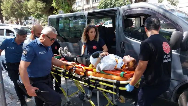 Samsun'da Feci Kaza: Minibüs Kamyona Çarptı, Yolculardan Biri Hayatını Kaybetti