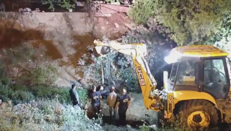 Hatay’da İnek İçin Çığır Açan Kurtarma Operasyonu Gerçekleşti