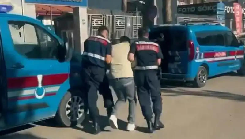 10 İlde Yürütülen Dev Operasyon: 5 Suç Örgütüne 74 Gözaltı