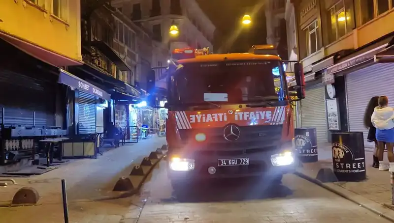 Beyoğlu'nda Asansör Boşluğuna Düşen Müşteri Olayı: Detaylar Şoke Edici