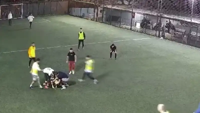 İki Ayrı Halı Sahada İki Ayrı Ölüm: Sporun Karanlık Yüzü