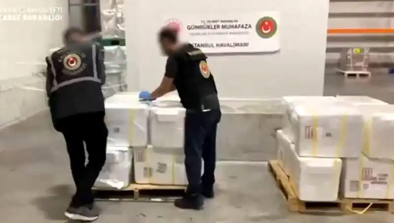 İstanbul Havalimanı’nda Tarihi Uyuşturucu Operasyonu: 455 Kilo Kokain Ele Geçirildi!