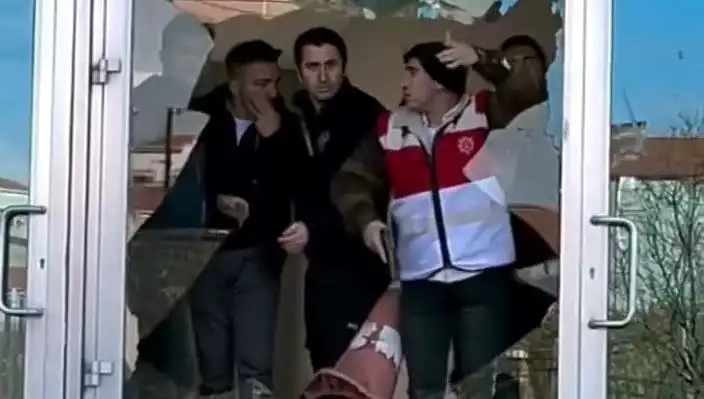 Maçta Gerilim Tırmandı: Taraftarlar Arasında Çıkan Kavga Dikkatleri Üzerine Topladı