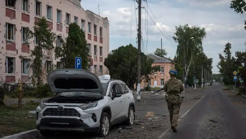 Ukrayna’nın Stratejik Hamlesi: Rusların Kursk’u Geri Alma Çabaları ve Etkileri