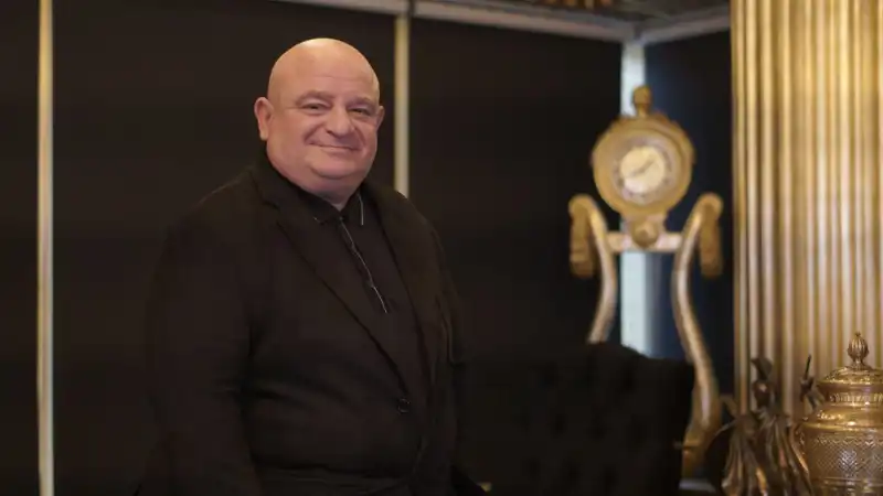 Moiz Mitrani: Tekstilden Finansa Dönüşen Uluslararası Başarı Hikâyesi