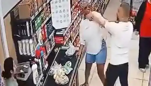 Markette Kasa Sırasında Yaşanan Saldırı: Çocuğunun Önünde Dehşet Anları