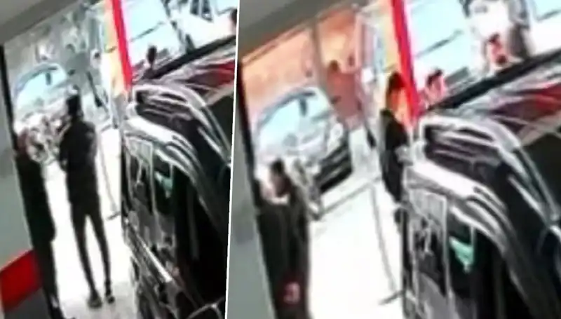 İstanbul'da Galeriye Yapılan Saldırı: El Yapımı Patlayıcı Alarmı