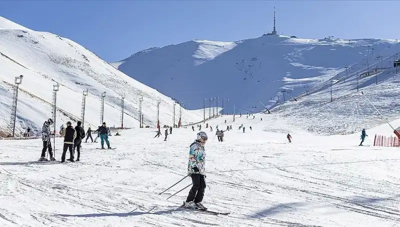 Palandöken Kayak Merkezi'nde Bu Kış En Yüksek Kar Kalınlığı Kaydedildi