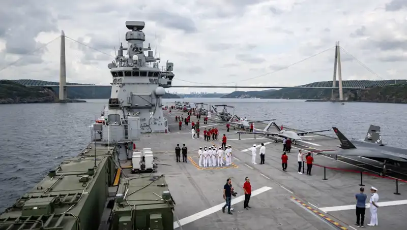 TCG Anadolu, Sarayburnu'ndan Farklı Hedeflere Uçtu!