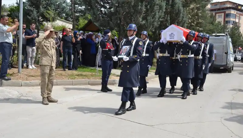 Şehit Ateşi Yüreklere Düştü, Gözyaşlarıyla Uğurlandı