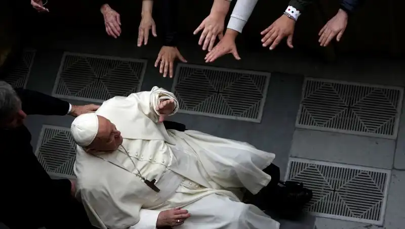 Papa Francis İstifa Edecek Mi? 600 Yıllık Gelenek Yeniden Mi Başlıyor?