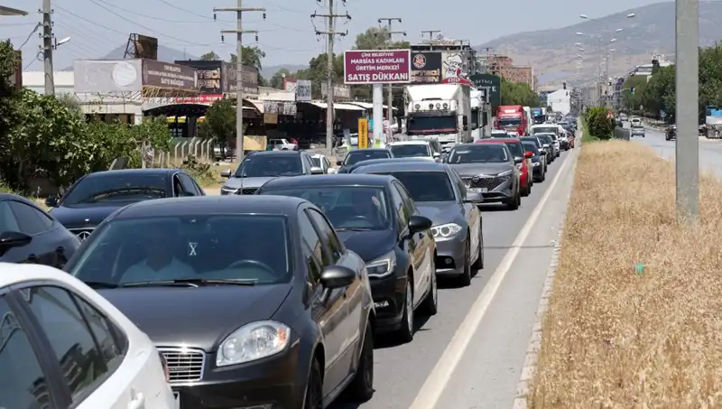 Aydın ve Muğla Arası 60 Kilometrelik Uzun Araç Kuyruğu!