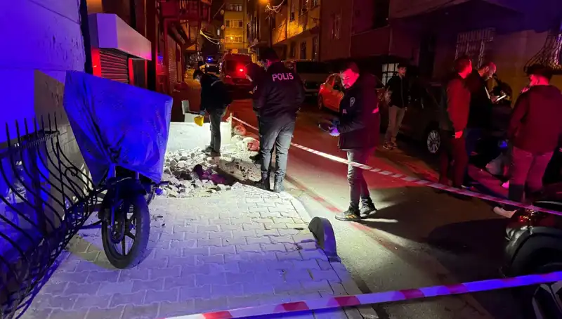 Küçükçekmece'de Plakasız Motosikletten Gelen Saldırı Olayı Nedir?