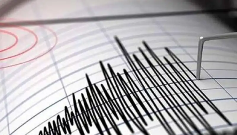 Sındırgı'da 4,3 Büyüklüğünde Deprem: Şehirde Korku Dolu Anlar Yaşandı