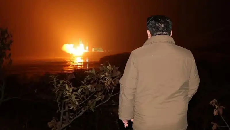 Kuzey Kore'nin Silah Programı: Faturası Amerikalılara Kesiliyor