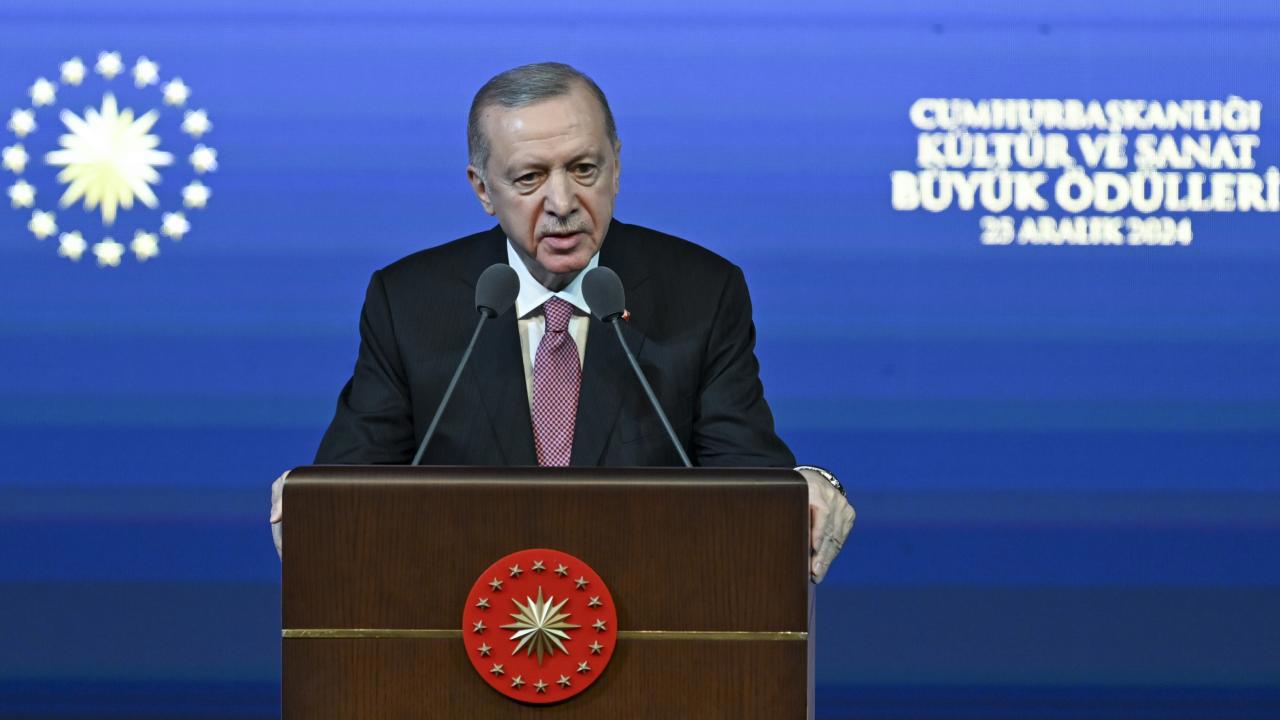 Cumhurbaşkanı Erdoğan, Kültür ve Sanat İnsanlarına Destek Vaadi