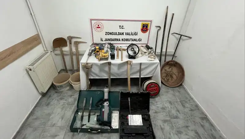 Çaycuma’da Kaçak Kazı Operasyonu: 5 Şüpheli Yakalandı
