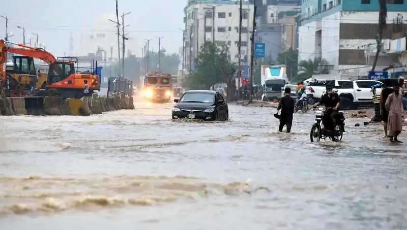 Pakistan'da Muson Yağmurlarının Yol Açtığı Felakette Ölü Sayısı Artıyor