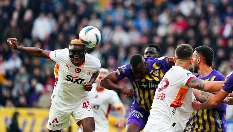 Adam Oynamıyor, Resital Yapıyor: Galatasaray'ın Yıldızıyla İlgili Çarpıcı Değerlendirme