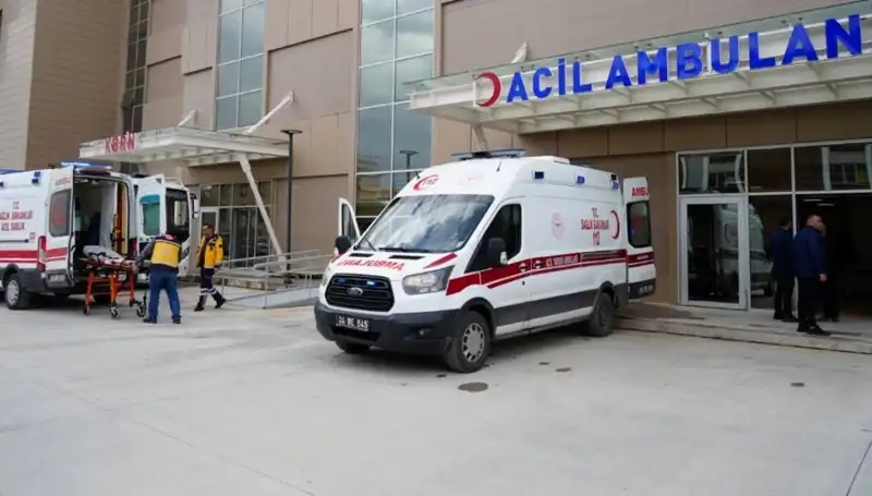Erzincan'da Korkunç Kaza: Hayatını Kaybeden ve Yaralılar Var!