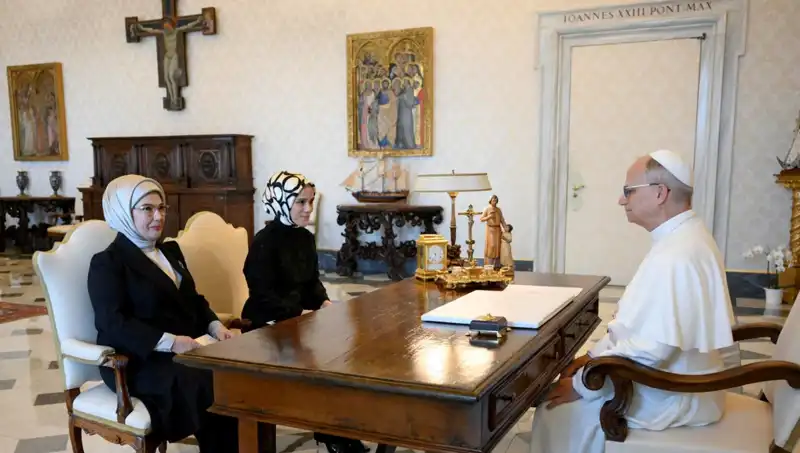 Emine Erdoğan ve Papa Leo'nun Görüşmesi: Gazze'deki Durum Masada