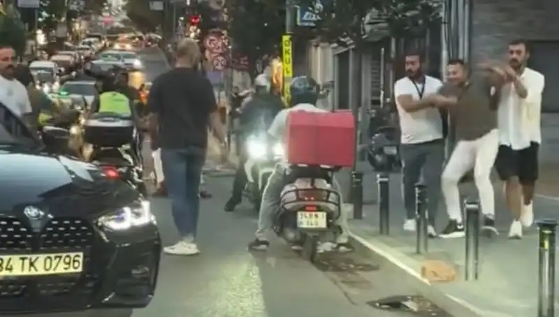 Nişantaşı'nda Yol Verme Kavgası: Sopalı Saldırı Şehirde Şok Yarattı