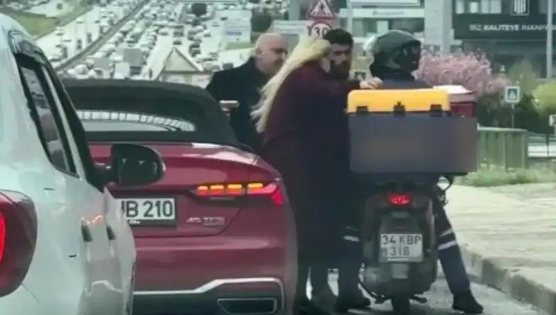 D-100'de Yaşanan Silahlı Tartışma: Motokurye ile Gerilim Dolu Anlar
