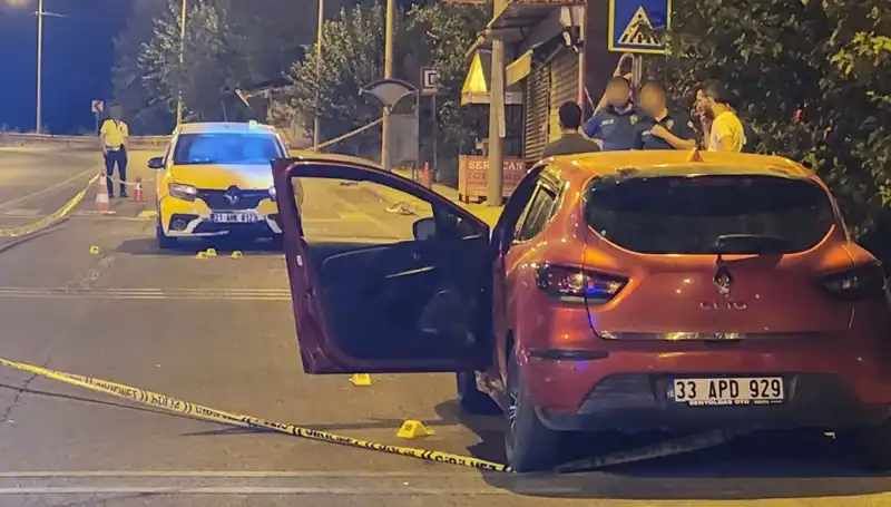 Otomobil Kavgasında Kurşunlar Havada Uçuştu: 2 Ölü, 5 Yaralı
