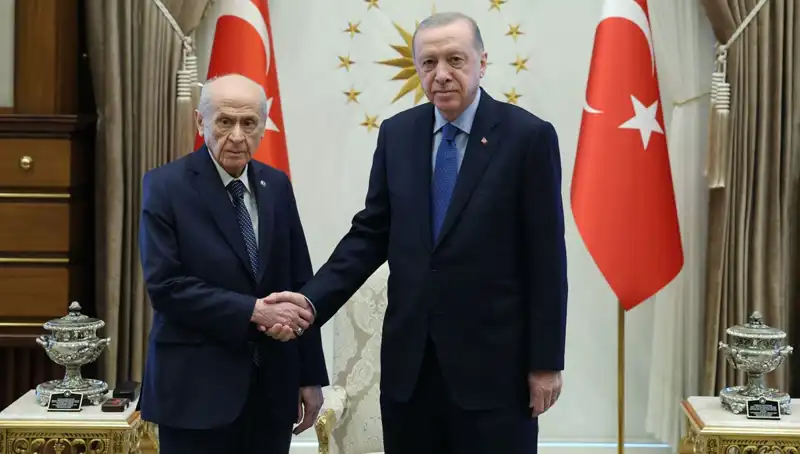 Cumhurbaşkanı Erdoğan'ın Bahçeli ile Kritik Görüşmesi: Siyasi Gelişmeler Ne Anlama Geliyor?