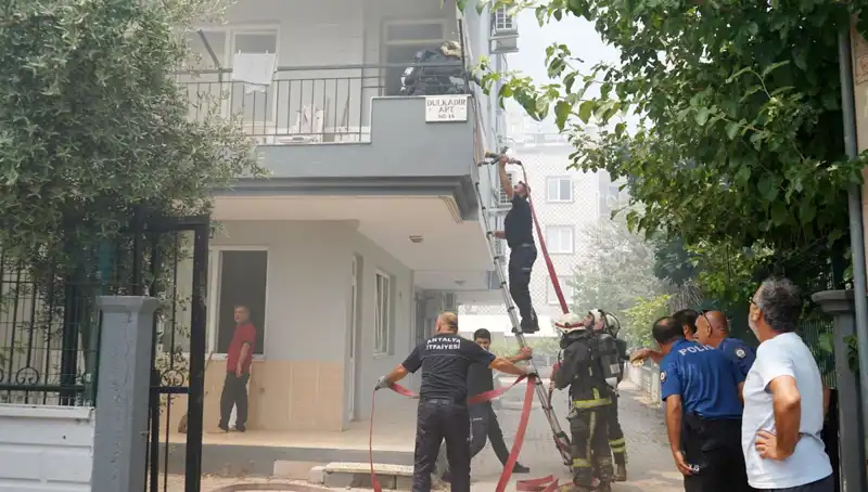 Tartışma Sonrası Kardeşinin Dairelerine Ateş Açtı!
