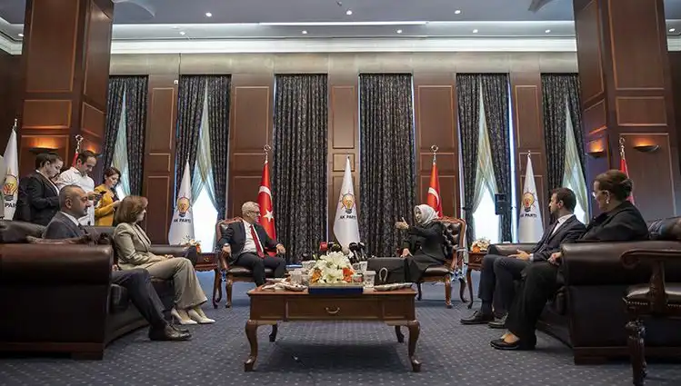 AK Parti Bayramlaşma Programı Açıklandı: CHP’nin Katılmaması Dikkat Çekti