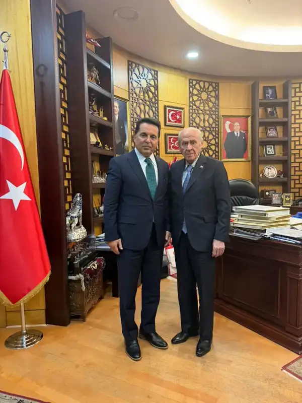 Ahmet Özer'den Bahçeli ile Kritik Görüşme: Politika Gündemi Değişiyor Mu?