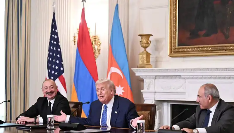 Azerbaycan Cumhurbaşkanı Aliyev’den Ermenistan’a Önemli Anayasa Çağrısı: Gecikmenin Bedeli