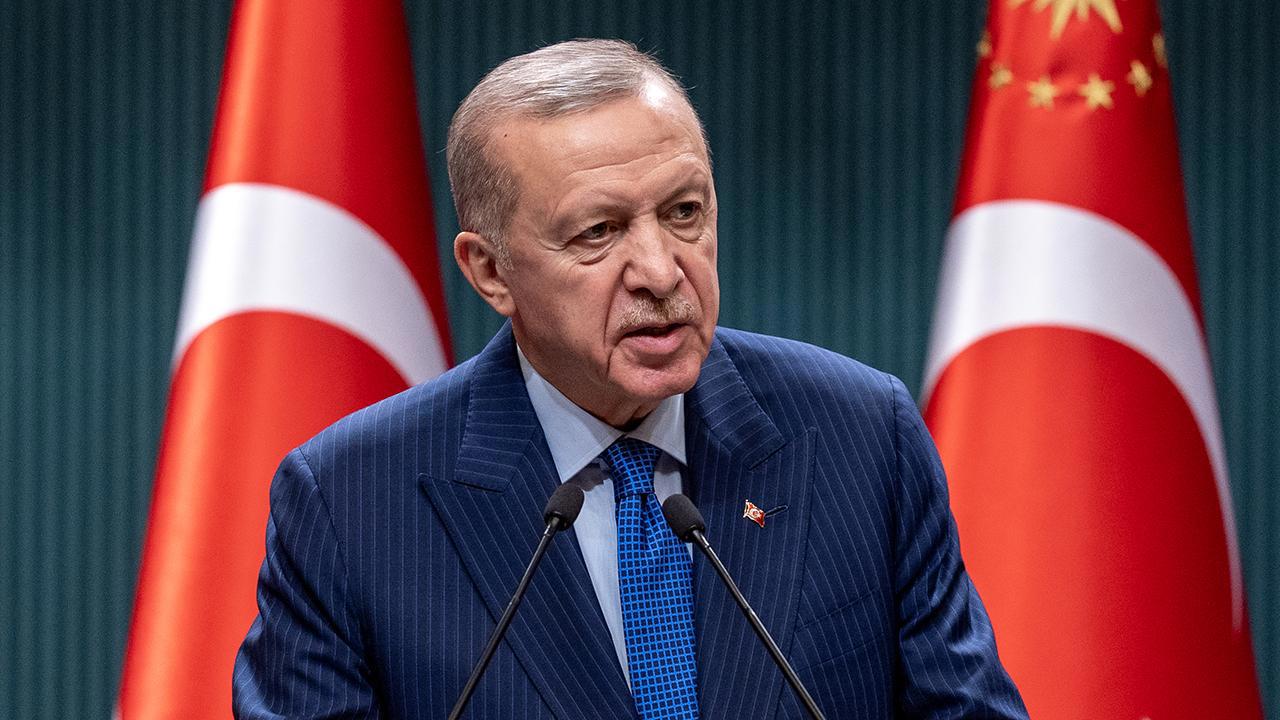 Erdoğan: Türkiye, Çağına Liderlik Ediyor