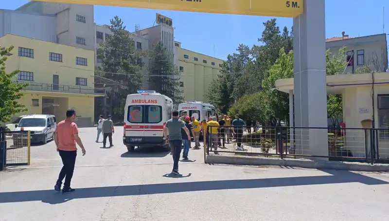 Çorum'daki Un Fabrikasında Büyük Patlama: Yaralı Sayısı 10'a Yükseldi