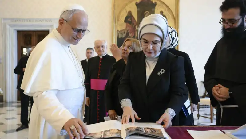 Emine Erdoğan ile Papa Leo: Gazze Üzerine Tarihi Buluşma