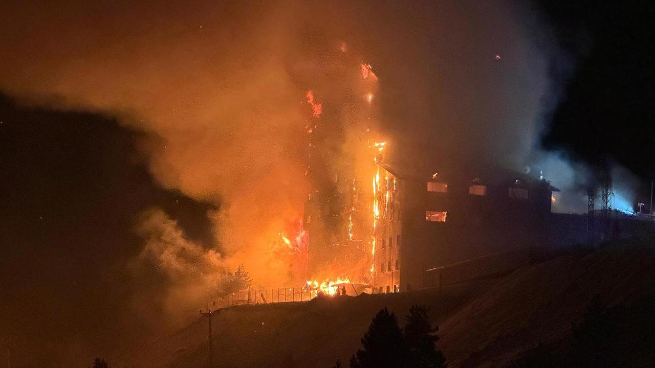 Kartalkaya'da Oteli Yangın Felaketi: 3 Ölü, 21 Yaralı