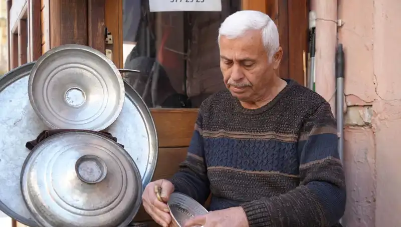 Zamana Yenik Düşen Meslekler: Unutulmaya Yüz Tutmuş Eski Meslekler