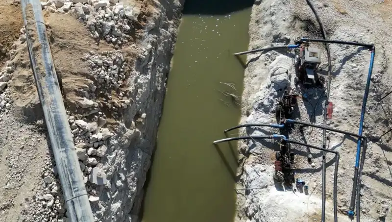Karaman’da Musluk Suyuna Karışan Petrol Şok Etkisi Yarattı