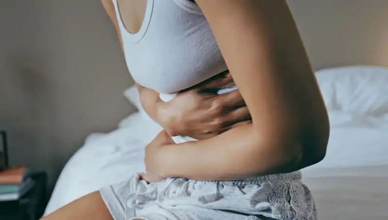22 Yaşında Bağırsak Kanseri: Gençlerin Sağlığını Tehdit Eden Gizli Belirtiler